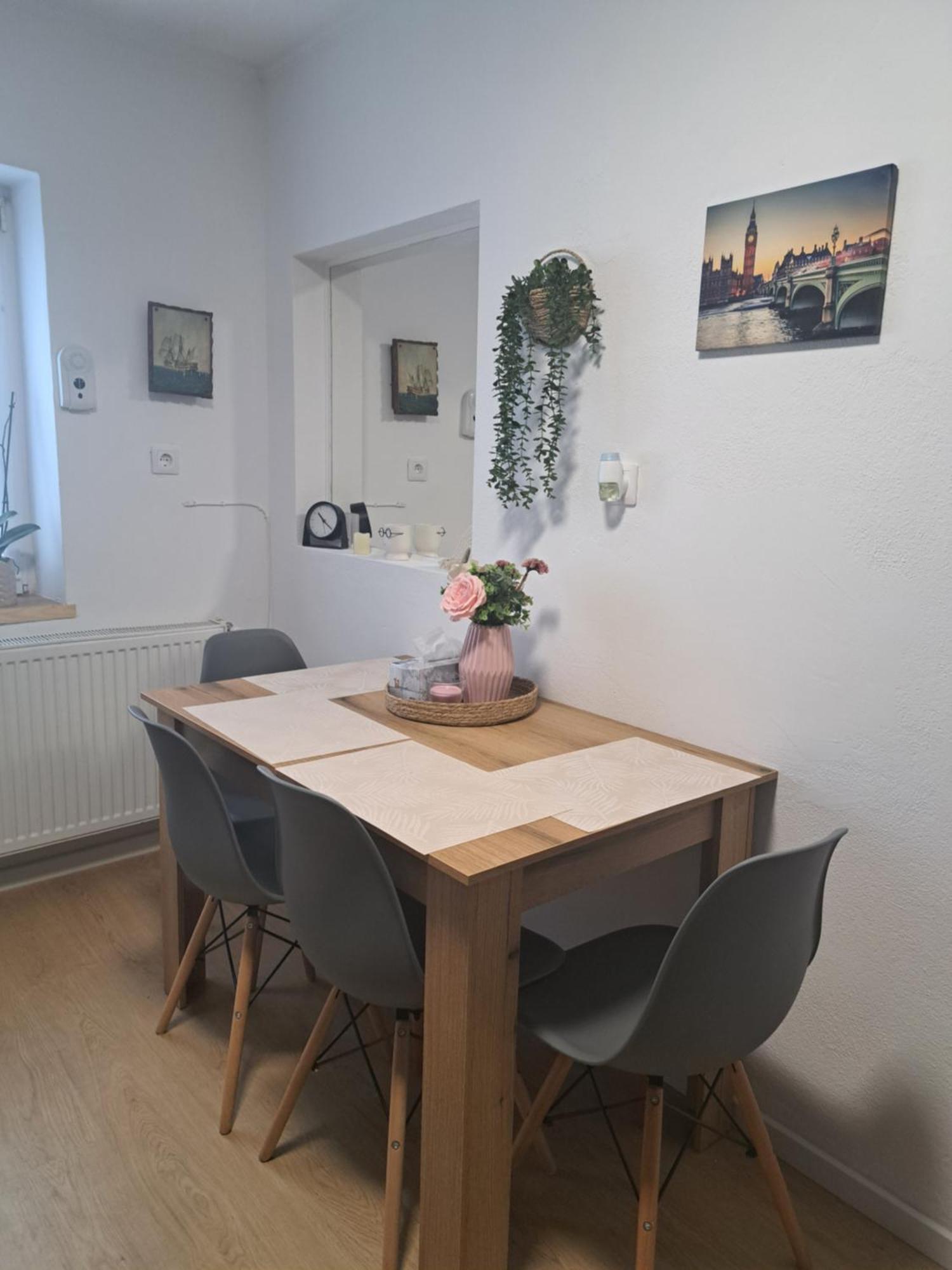Studio With Free Parking In The Center - Deliamo 3 Sibiu Eksteriør billede